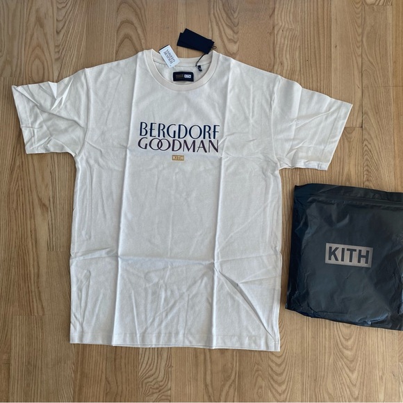 Kith x Bergdorf Goodman Collab Deadstock Crewneck Tee Street Hypebeast - Picture 2 of 4
